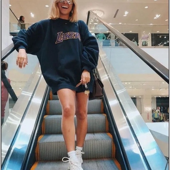 2-item mystery bundle ☾ ✰ - Picture 5 of 8